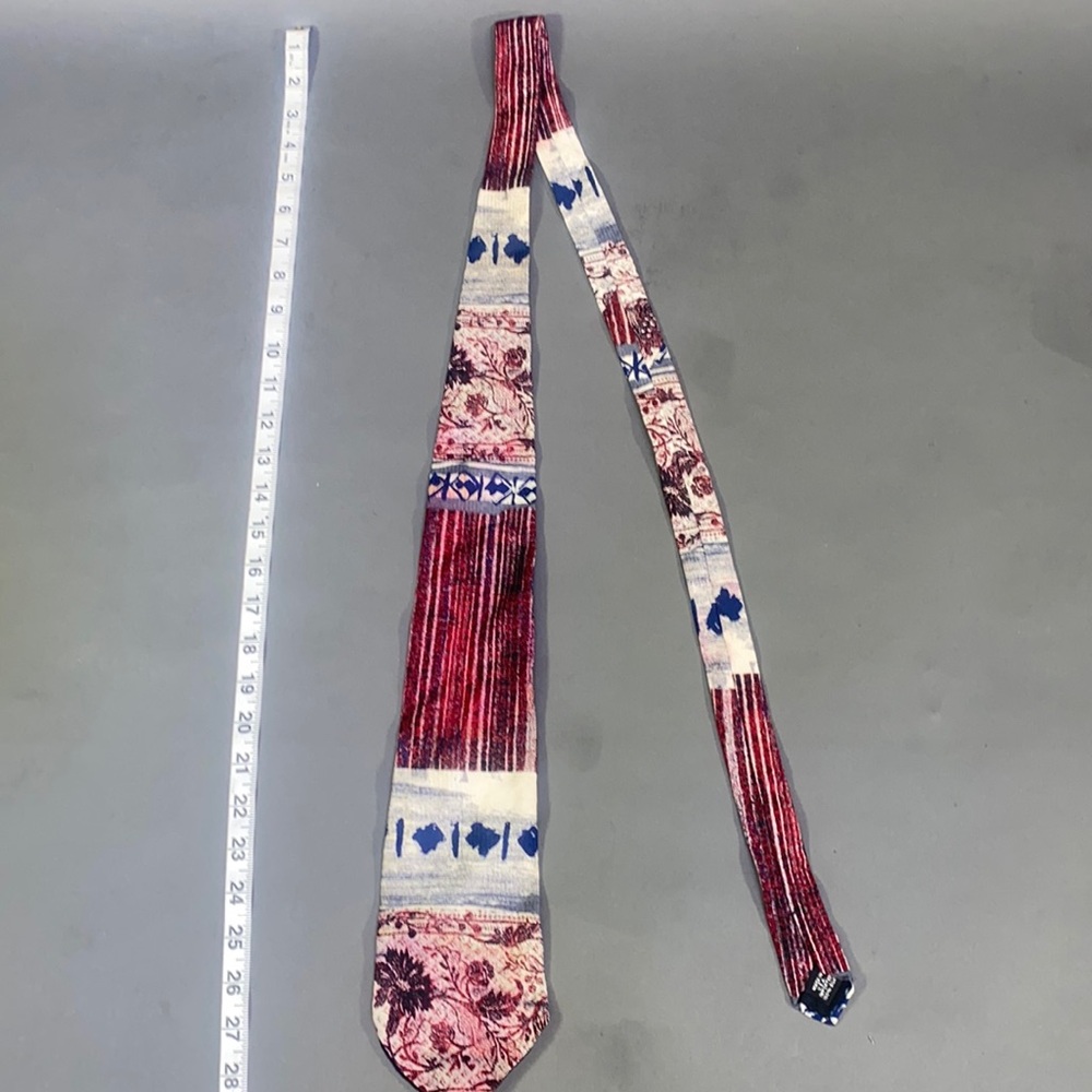 Tie